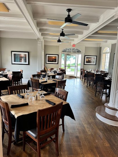 LakeHouse Restaurant & Bar