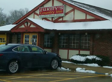 Lukity’s Country Inn