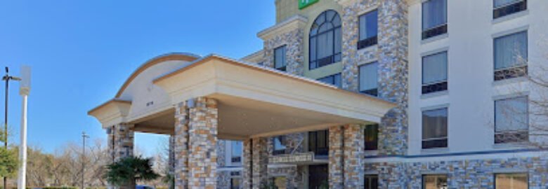 Holiday Inn Express & Suites Dallas South – Desoto, an IHG Hotel