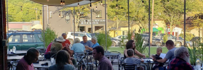 Black Mountain Pizza & Ale House