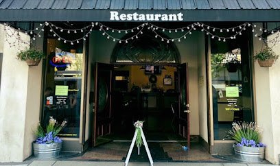Main Stop on the Ave