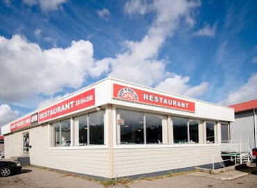 Hart Wheel Restaurant