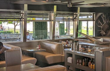 Waypoint Café – Camarillo Airport