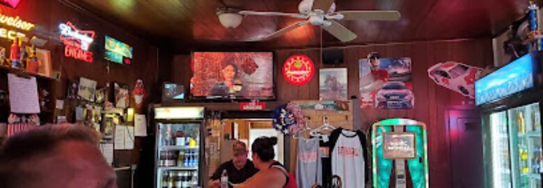 East Oak Grill