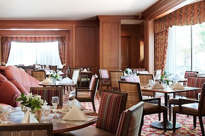 Hathaway’s Restaurant & Lounge