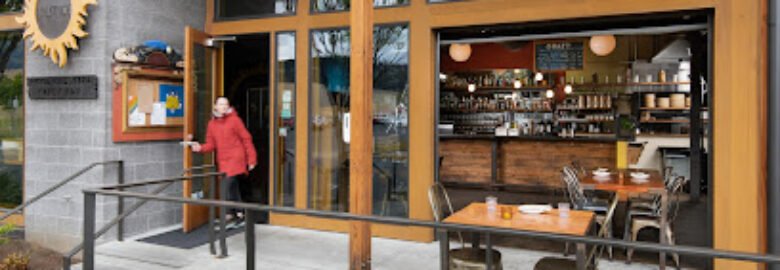 Solstice Wood Fire Pizza – Cafe & Bar