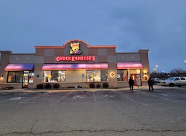 Chuck E. Cheese
