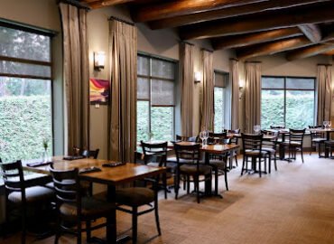 Cedars Restaurant & Lounge