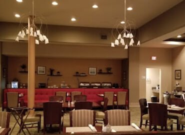 31 Hundred Restaurant & Bar