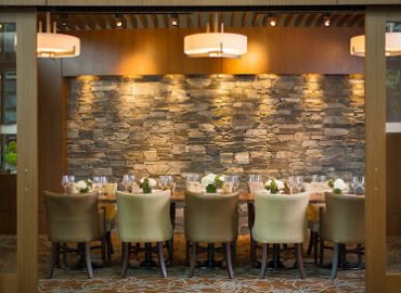 Showcase Restaurant & Bar