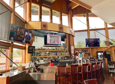 Settlers Bay Lodge