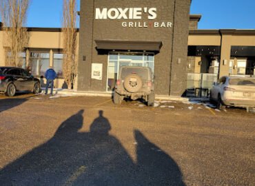 Moxies St. Albert Trail Restaurant