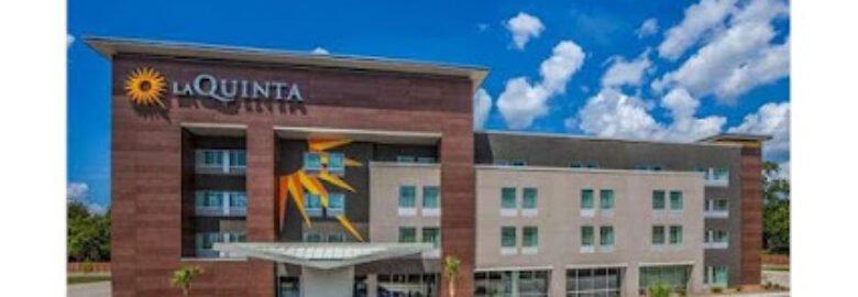 La Quinta Inn & Suites by Wyndham Houston East at Sheldon Rd