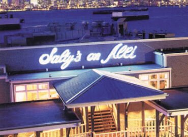 Salty’s on Alki Beach