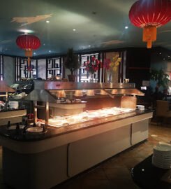 Maple Leaf Queen’s Buffet