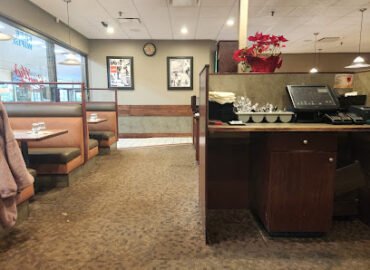 Smitty’s Restaurant & Lounge – Moose Jaw Town ‘N’ Country