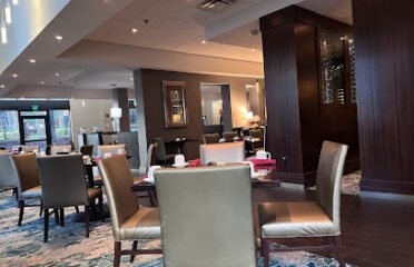 211 Restaurant & Lounge