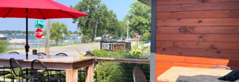 Driftwood Bar & Grille