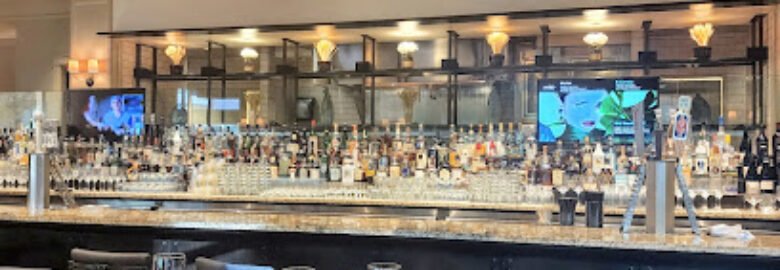 8100 Mountainside Bar & Grill