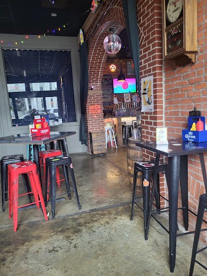 Sneaky’s Bar & Burger Joint