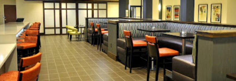 Mosa Cafe & Grille