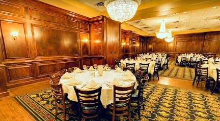 Maggiano’s Little Italy