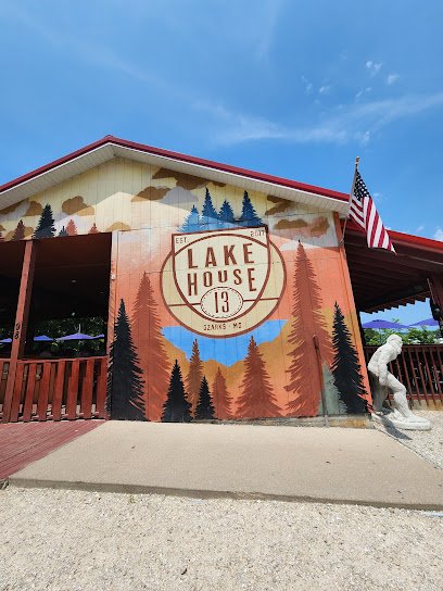 Lake House 13