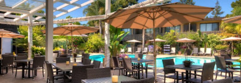 Dinah’s Poolside Restaurant