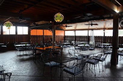 Walt’s Pizza & Restaurant