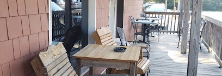 Margie & Ray’s Crabhouse and Restaurant