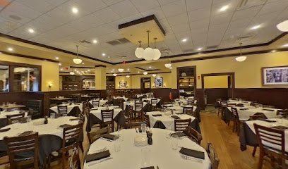 Maggiano’s Little Italy