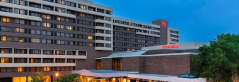 Sheraton Norfolk Waterside Hotel