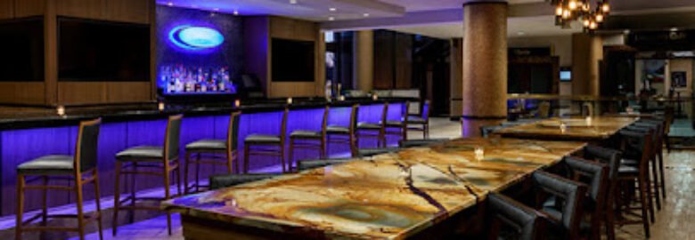 Edgewater Bar & Grille