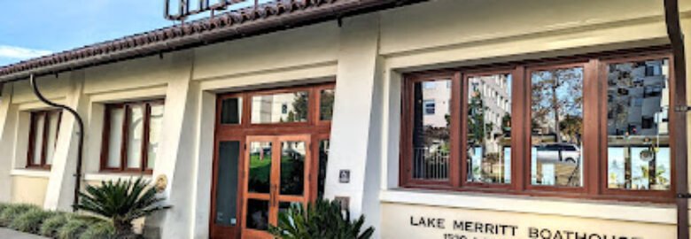 The Lake Chalet Seafood Bar & Grill