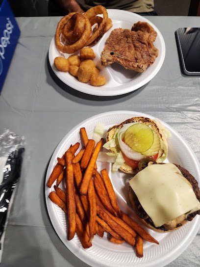 GiGi’S Country store and restaurant/ u-haul