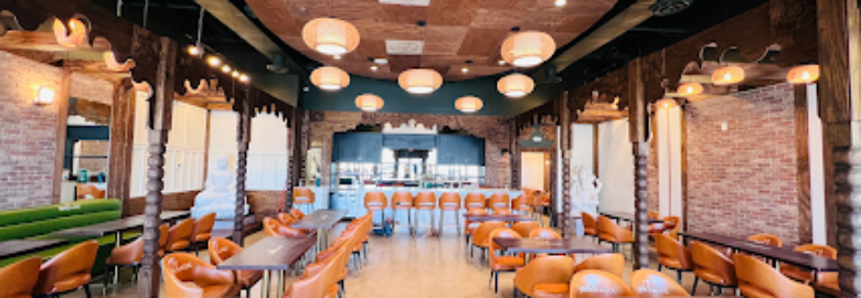 RoadHouse Momo & Grill