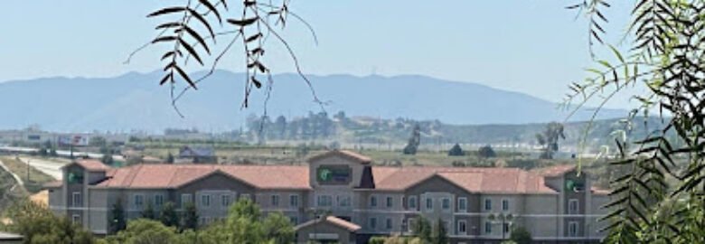 Holiday Inn Express & Suites Beaumont – Oak Valley, an IHG Hotel