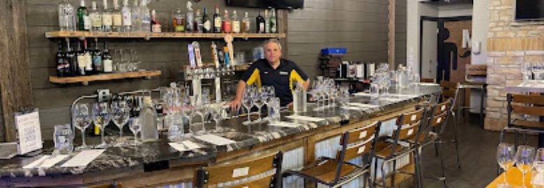 22 West Tap and Grill