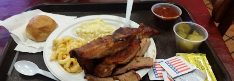 Smokey’s Pit Stop