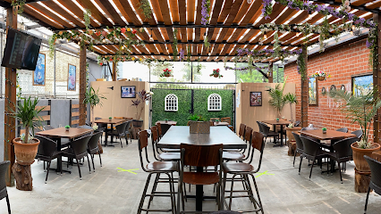 Lalos Grill Restaurant
