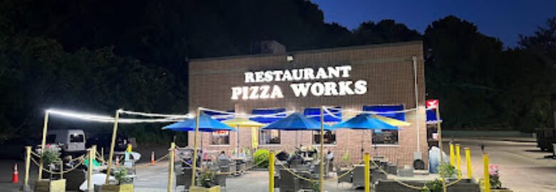 Restaurant Pizza Works