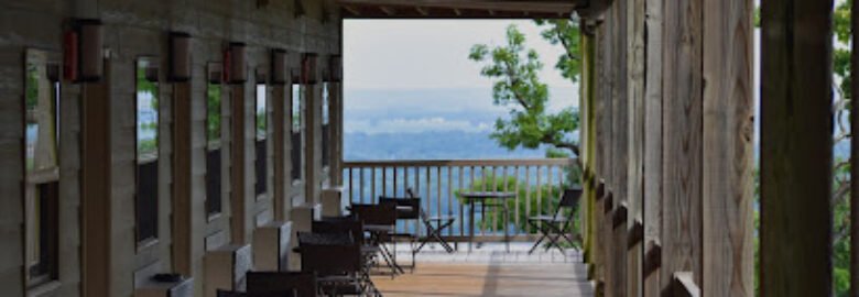 Aerie’s Resort in Grafton Illinois