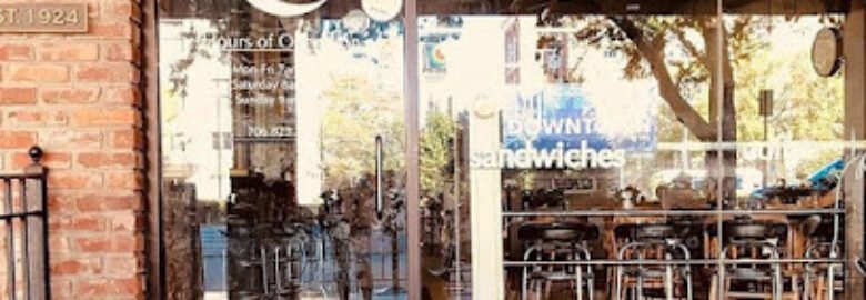 New Moon Cafe