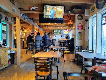 Moose Henris Grille Cork and Taps