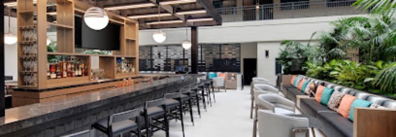 Red Oak Craft Bar and Rotisserie