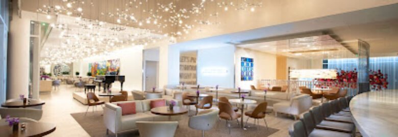 Ellie’s Restaurant & Lounge