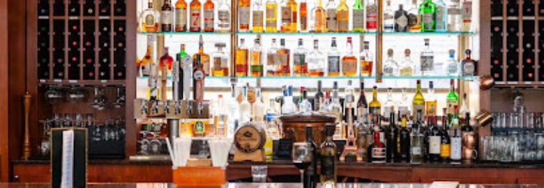MacArthur Park Restaurant and Bar