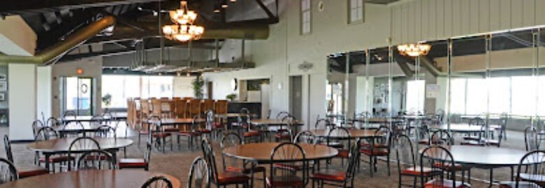 Dining On the Green
