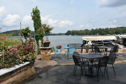 Fitz’s On The Lake