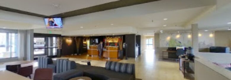 The Bistro – Eat. Drink. Connect.®